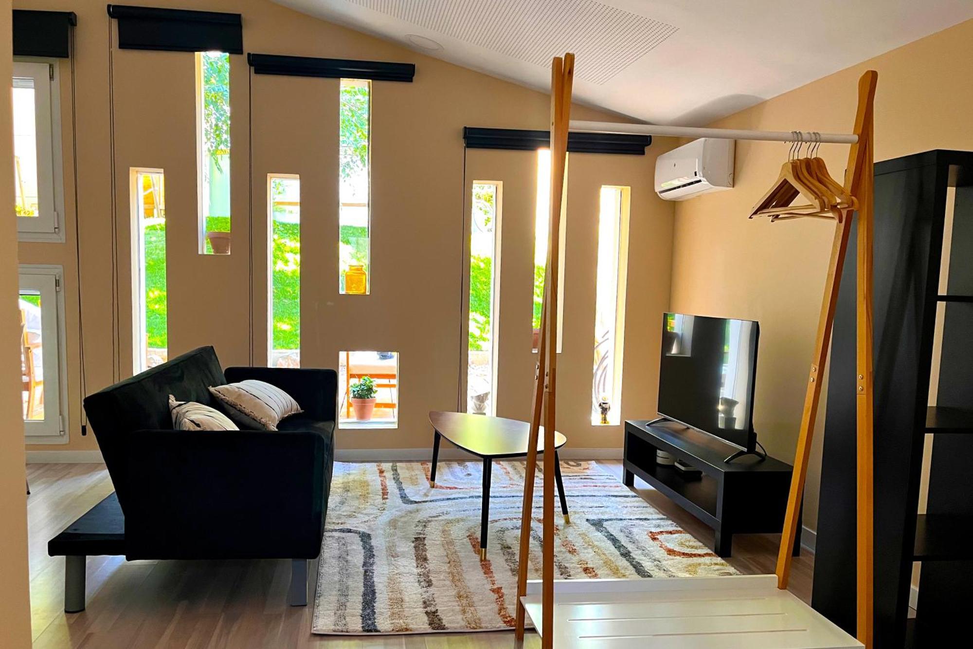Fee4Me Cabin With Pool And Garden San Martín de la Vega Exterior foto